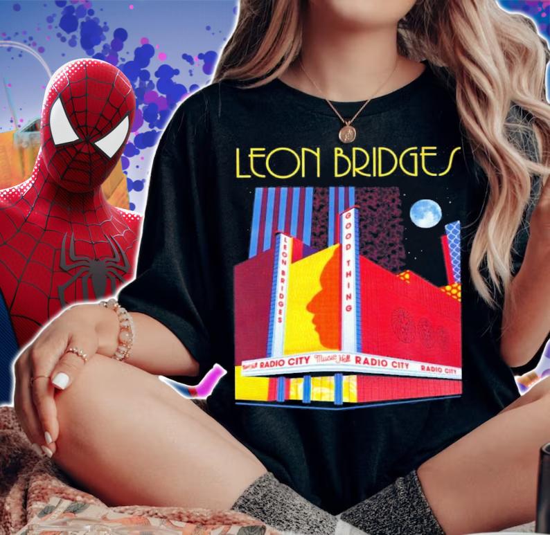 Leon Bridges Played Radio City Music Hall 2022 Shirt t-shirt woman shirt