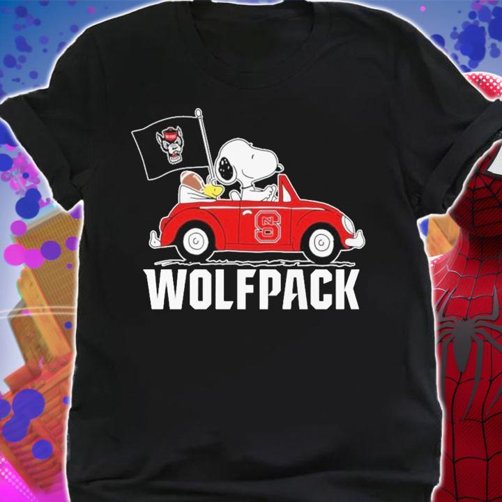 Snoopy And Woodstock Driving Car NC State Wolfpack Flag t-shirt shirt