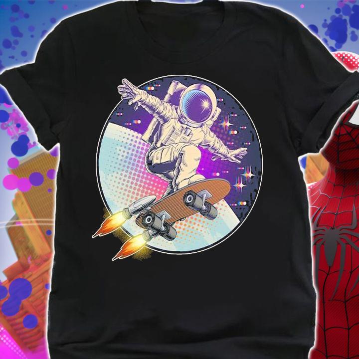 Retro rocket skateboarding space astronaut shirt